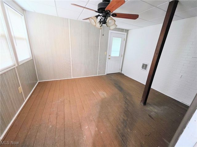 20 Mustang Acres, Parkersburg, WV 26104