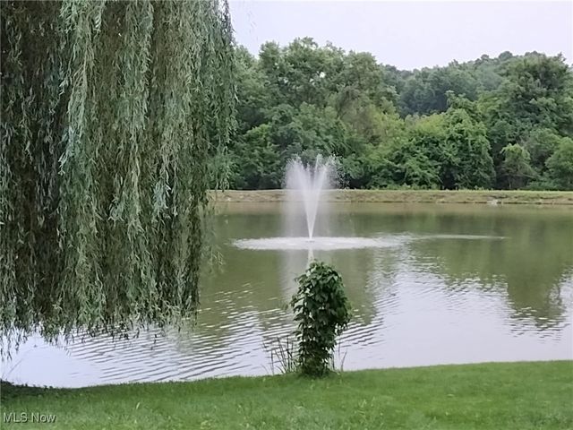 20 Mustang Acres, Parkersburg, WV 26104