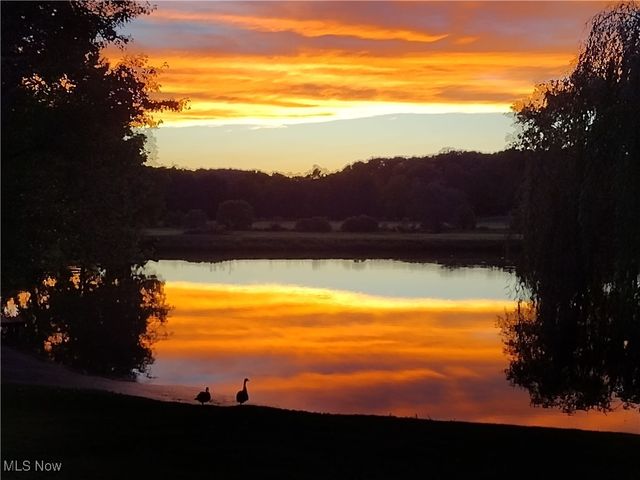 20 Mustang Acres, Parkersburg, WV 26104