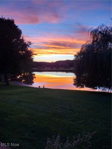 20 Mustang Acres, Parkersburg, WV 26104