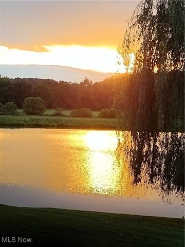 20 Mustang Acres, Parkersburg, WV 26104