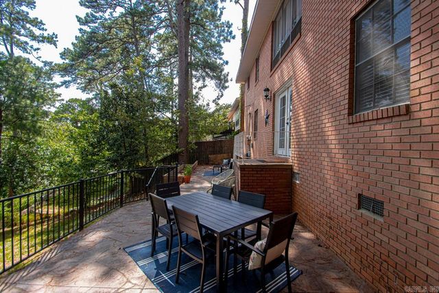 7111 Shamrock Drive, Little Rock, AR 72205
