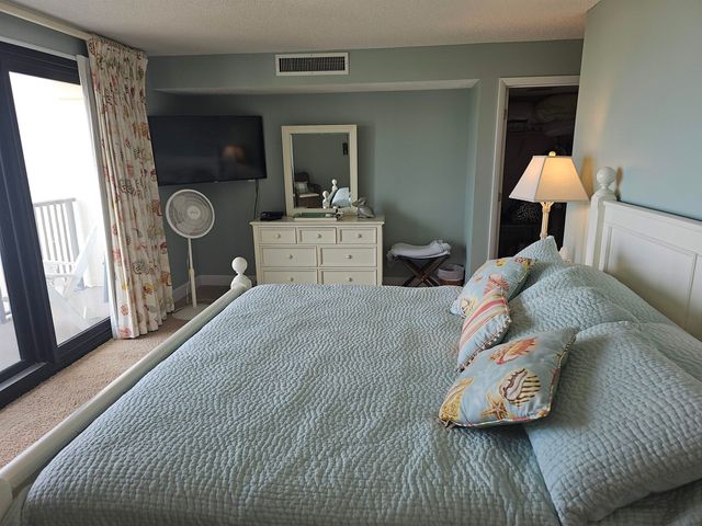 741 Retreat Beach Circle, Pawleys Island, SC 29585