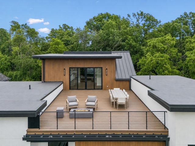 3706 Benham Ave, Nashville, TN 37215