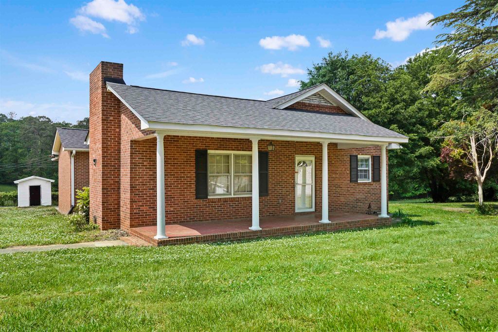 413 Spruce Street, Spartanburg, SC 29303