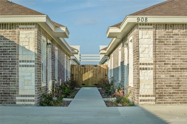 908 Kohala Avenue 1, Alton, TX 78573