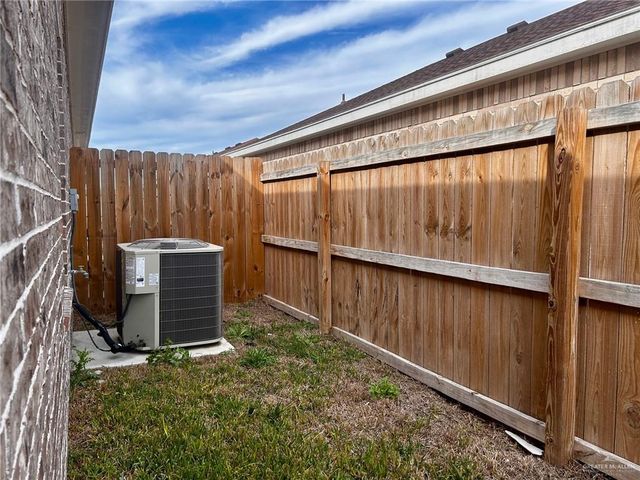 908 Kohala Avenue 1, Alton, TX 78573