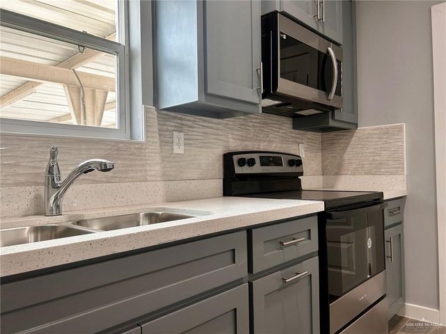 908 Kohala Avenue 1, Alton, TX 78573