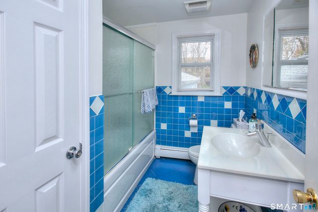 84 Youngstown Road, Fairfield, CT 06824