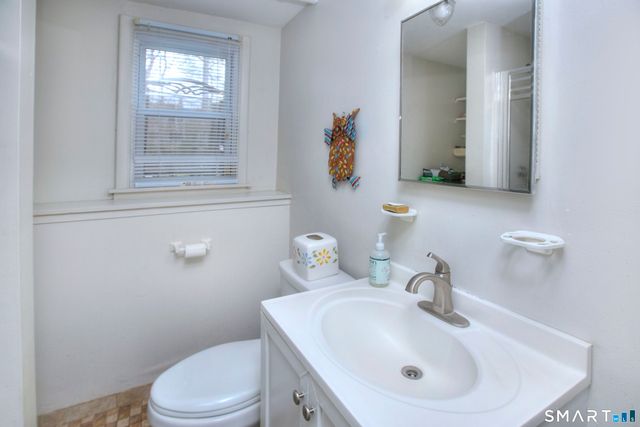 84 Youngstown Road, Fairfield, CT 06824