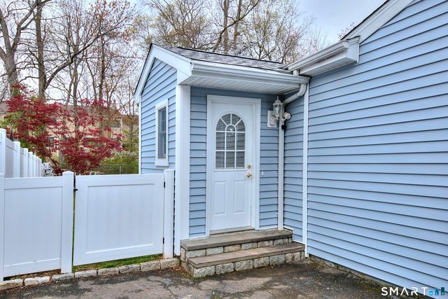 84 Youngstown Road, Fairfield, CT 06824