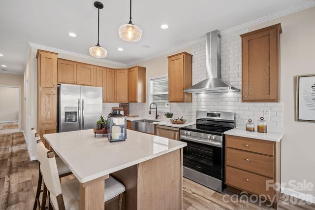 122 Bellamy Road, Asheville, NC 28806