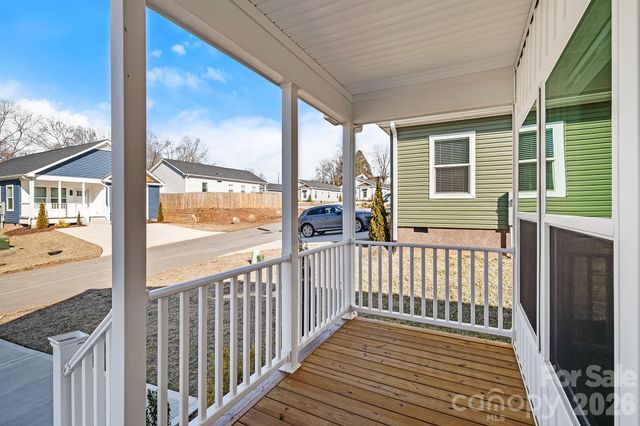 122 Bellamy Road, Asheville, NC 28806