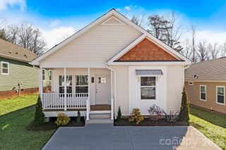 122 Bellamy Road, Asheville, NC 28806