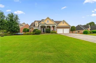 86 Colonial Circle NW, Cartersville, GA 30120