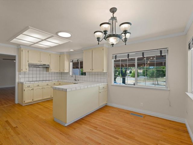 2045 Jefferson Drive, Gilroy, CA 95020