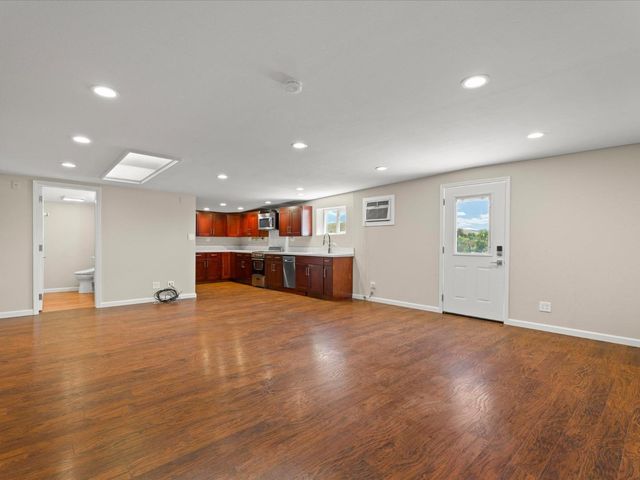 2045 Jefferson Drive, Gilroy, CA 95020