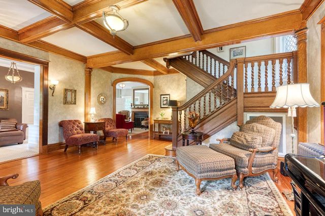 501 WOODLAWN RD, Baltimore, MD 21210