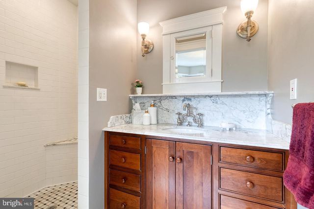 501 WOODLAWN RD, Baltimore, MD 21210