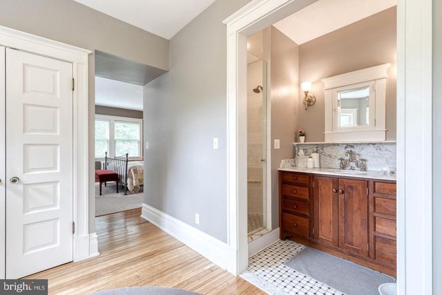 501 WOODLAWN RD, Baltimore, MD 21210