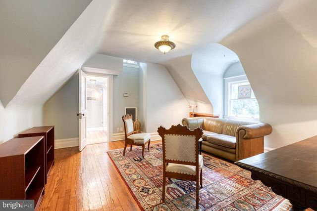 501 WOODLAWN RD, Baltimore, MD 21210
