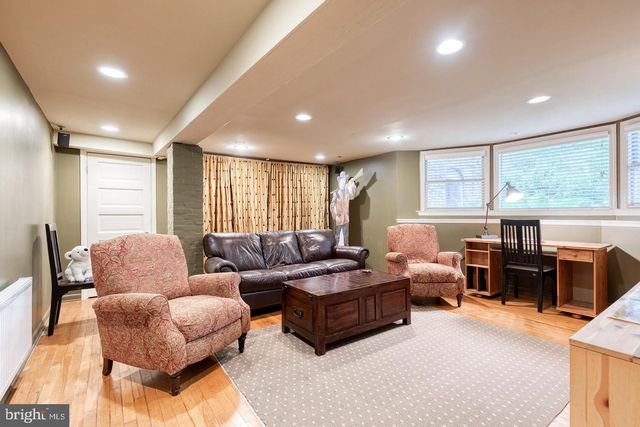 501 WOODLAWN RD, Baltimore, MD 21210