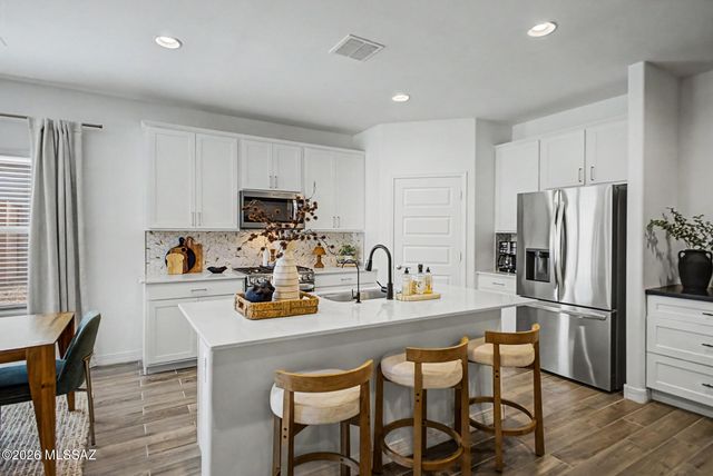 5478 W Summer View Drive, Marana, AZ 85658