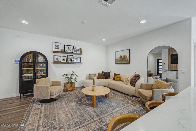5478 W Summer View Drive, Marana, AZ 85658