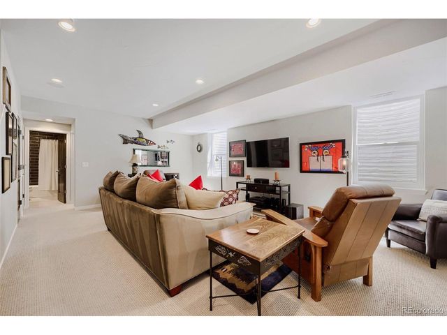 1426 S Pearl St, Denver, CO 80210