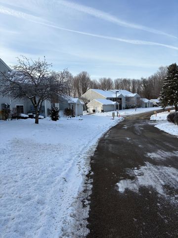 190 Hunters Lane Ne 38, Rockford City, MI 49341