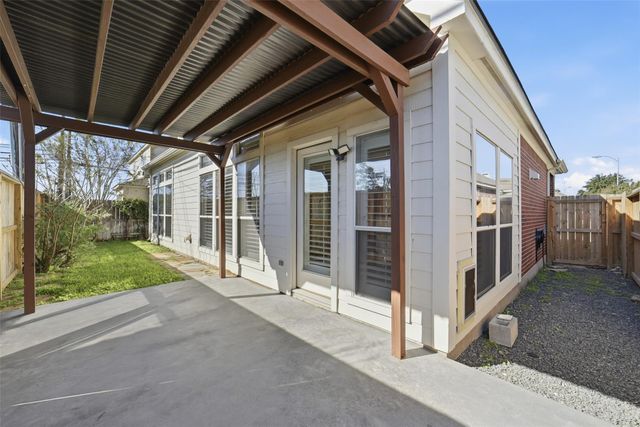 1222 Seamist Drive, Houston, TX 77008