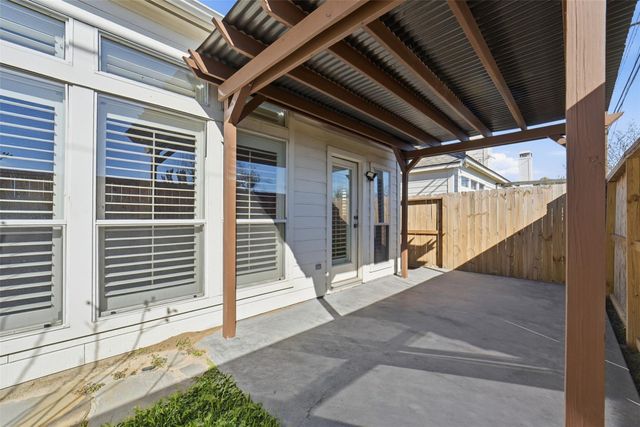 1222 Seamist Drive, Houston, TX 77008