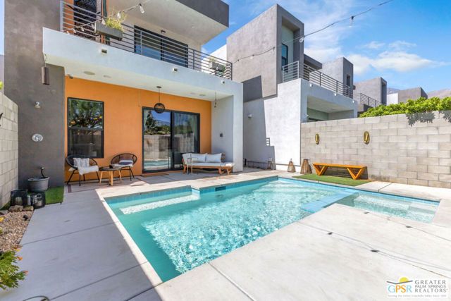 482 Paragon Loop, Palm Springs, CA 92262