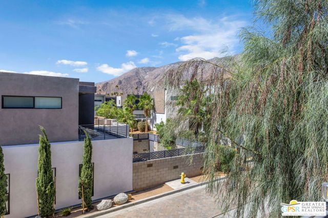 482 Paragon Loop, Palm Springs, CA 92262