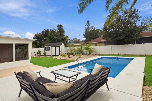 221 N DUNCAN AVENUE, Clearwater, FL 33755