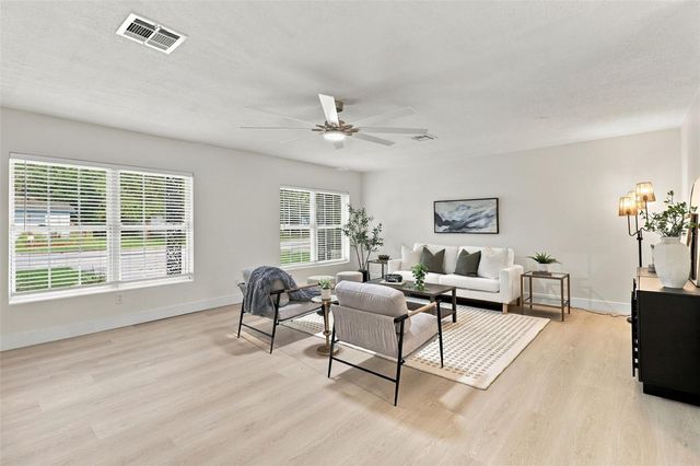 221 N DUNCAN AVENUE, Clearwater, FL 33755