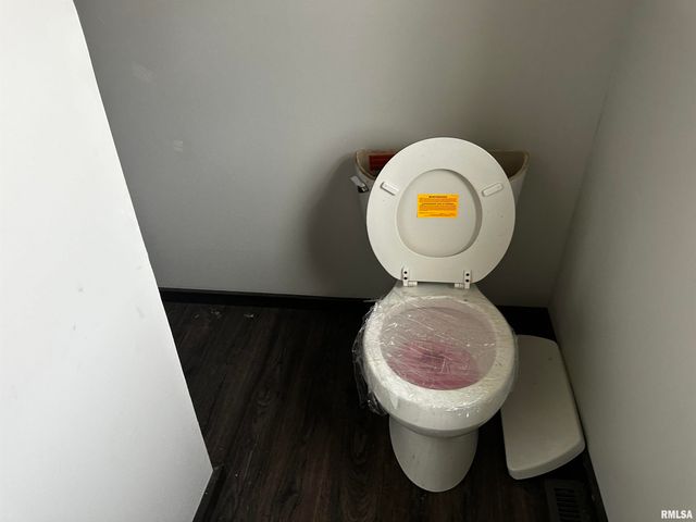 800 E MCKINLEY Street, Marion, IL 62959