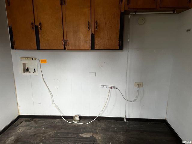 800 E MCKINLEY Street, Marion, IL 62959