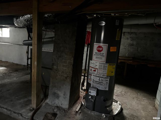 800 E MCKINLEY Street, Marion, IL 62959