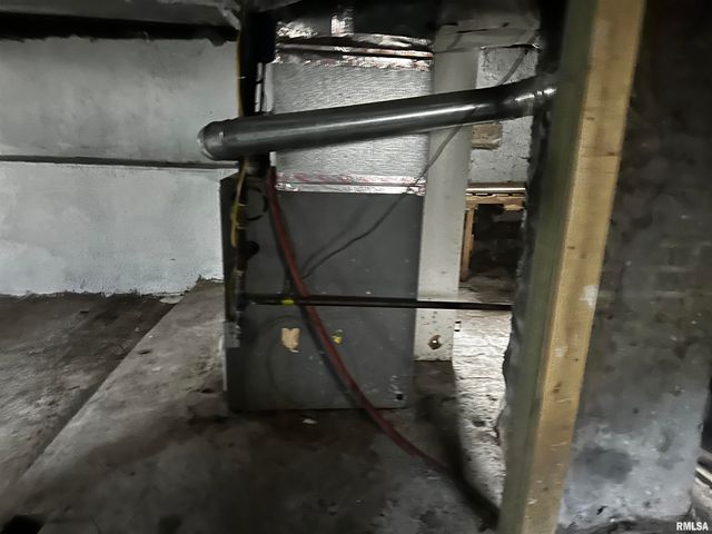 800 E MCKINLEY Street, Marion, IL 62959