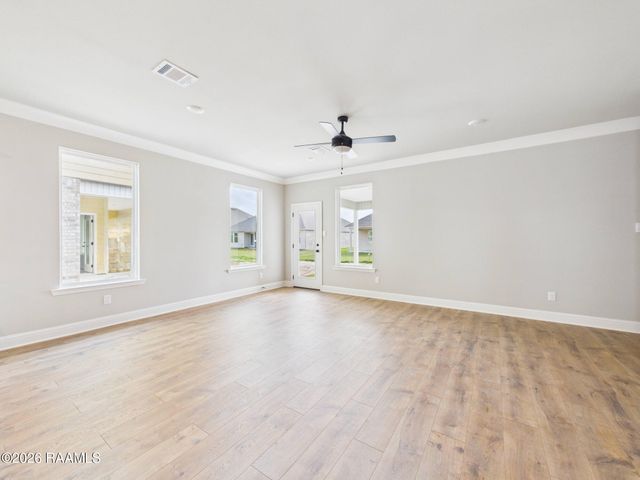 110 Belle Lake Drive, Lafayette, LA 70506