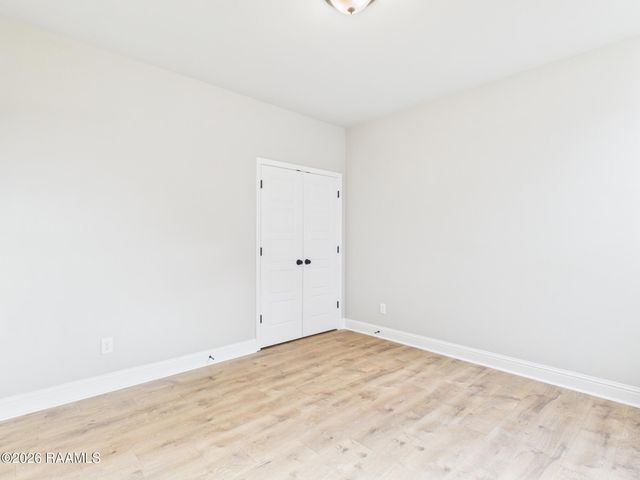 110 Belle Lake Drive, Lafayette, LA 70506