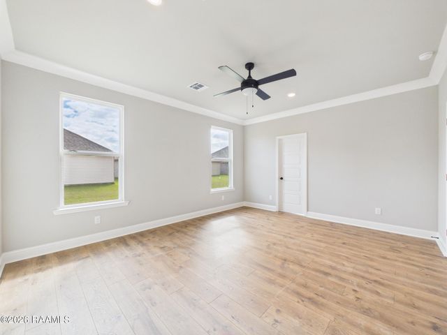 110 Belle Lake Drive, Lafayette, LA 70506