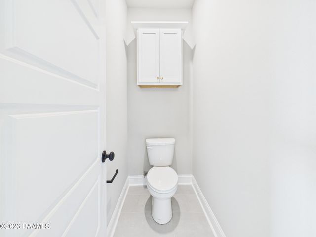 110 Belle Lake Drive, Lafayette, LA 70506