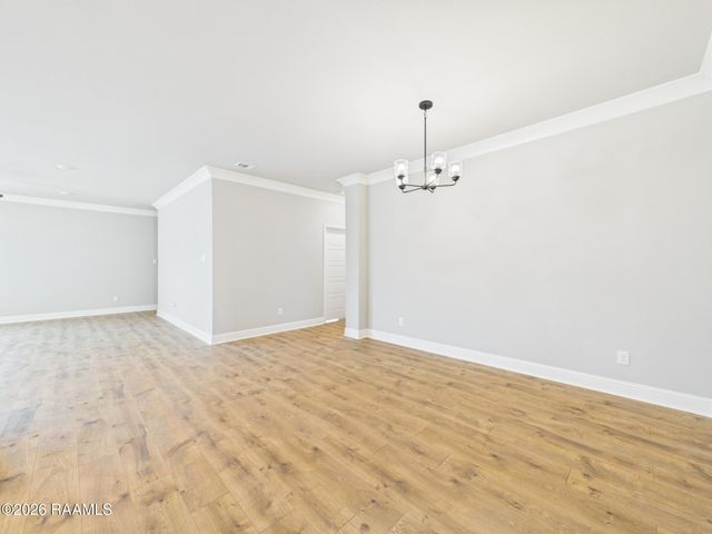 110 Belle Lake Drive, Lafayette, LA 70506