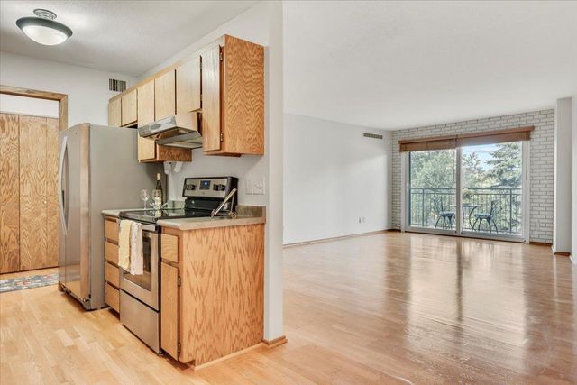 210 W Grant Street 210, Minneapolis, MN 55403
