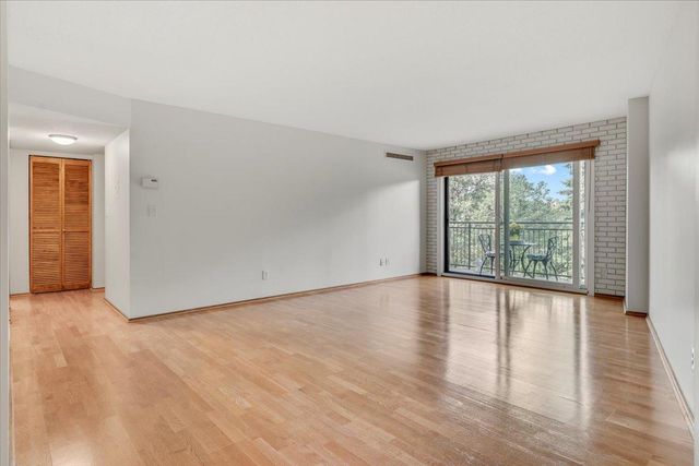 210 W Grant Street 210, Minneapolis, MN 55403