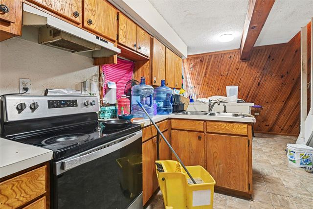 5619 Andover Street, Sansom Park, TX 76114