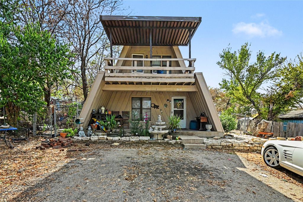 5619 Andover Street, Sansom Park, TX 76114