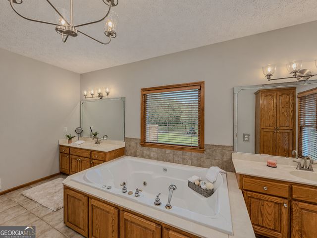 3661 Chandler Haulk Road, Loganville, GA 30052